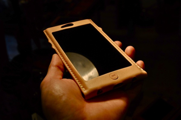 iphone 6 plus leather cover _b0172633_2155177.jpg