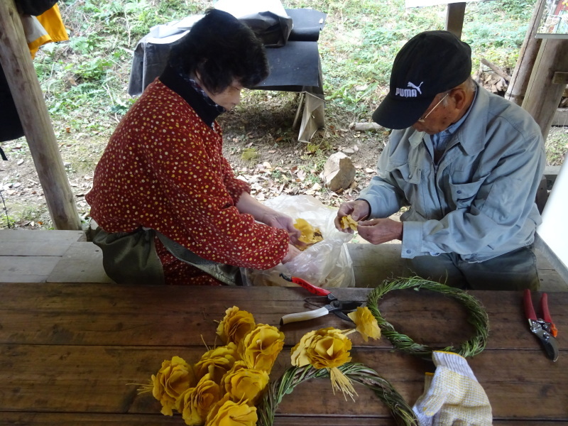 つる整理＆会員のツル籠編み研修　in　　孝子の森_c0108460_21230020.jpg