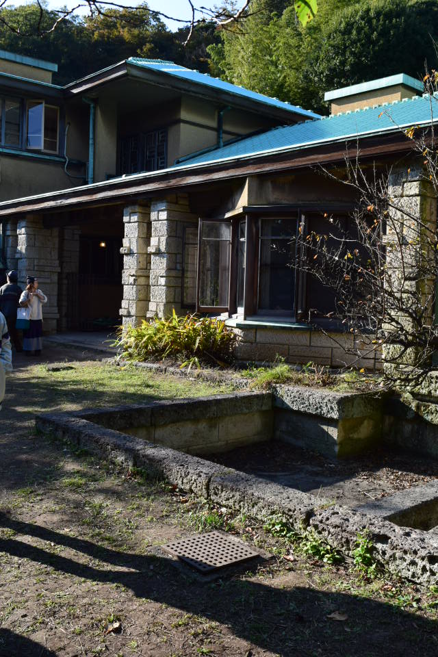 神奈川県葉山町の旧加地利夫別邸(昭和モダン邸宅探訪)_f0142606_1821618.jpg