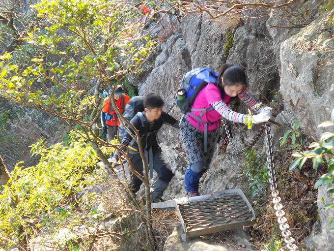 青螺山～黒髪山～後黒髪縦走　シーズン最後の紅葉を楽しむ_a0206345_22154475.jpg