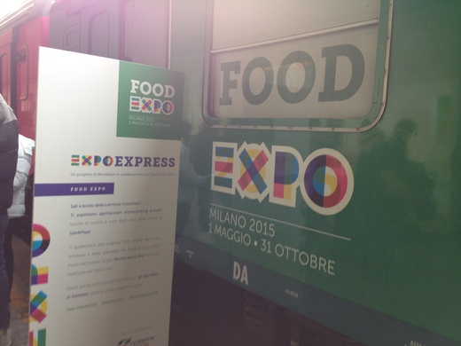21/11/2014 今日限りのミラノEXPO EXPRESS @フィレンツェ_a0136671_052483.jpg