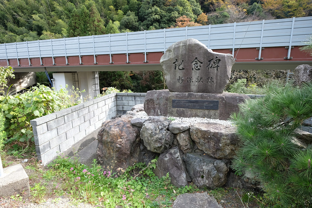 北陸本線廃線跡を訊ねて_b0189415_1043537.jpg