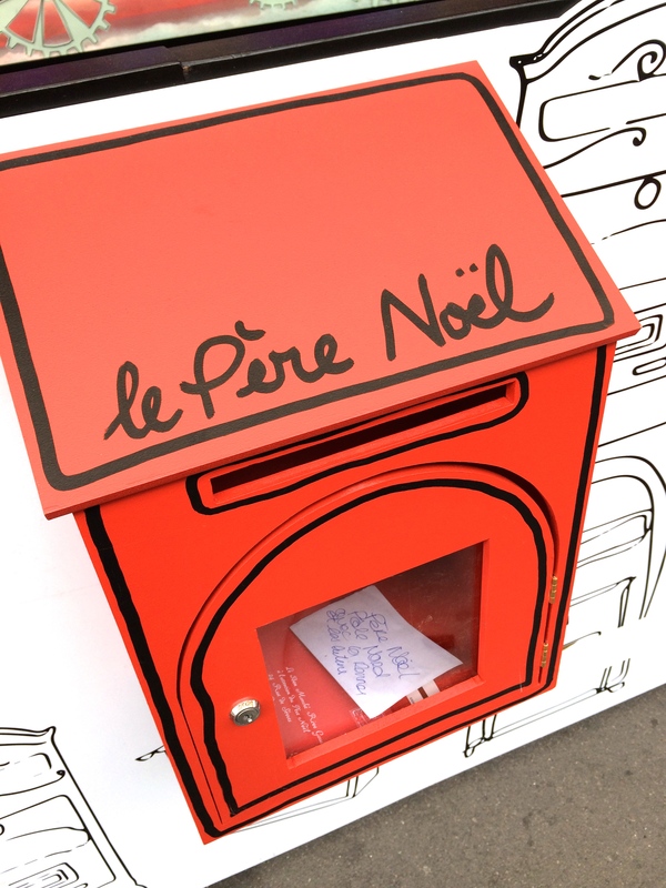 BON MARCHE rive gauche en Noël 2014 - ボンマルシェのクリスマス2014年_a0231632_1965485.jpg