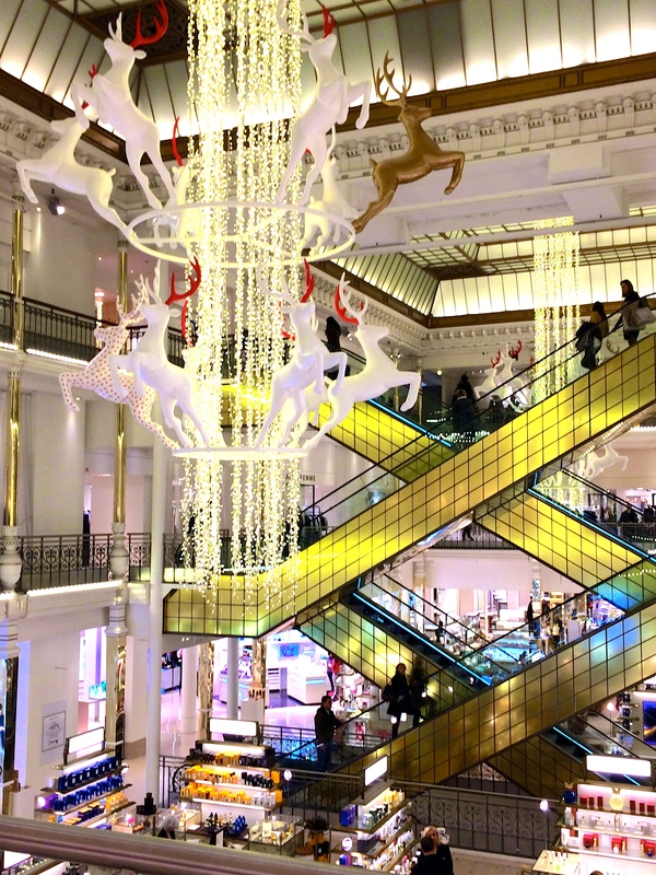 BON MARCHE rive gauche en Noël 2014 - ボンマルシェのクリスマス2014年_a0231632_198730.jpg