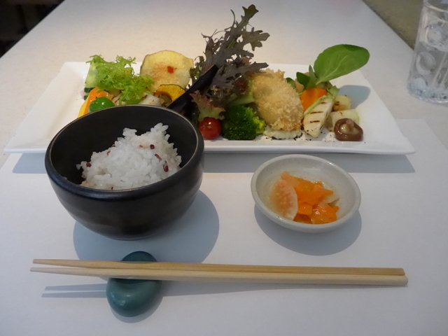 六本木「六本木農園」へ行く。_f0232060_11125085.jpg