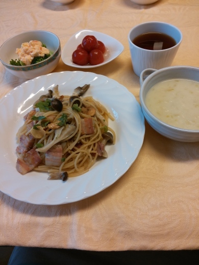 プライベートレッスンはベーコンきのこパスタ_d0031682_18072743.jpg