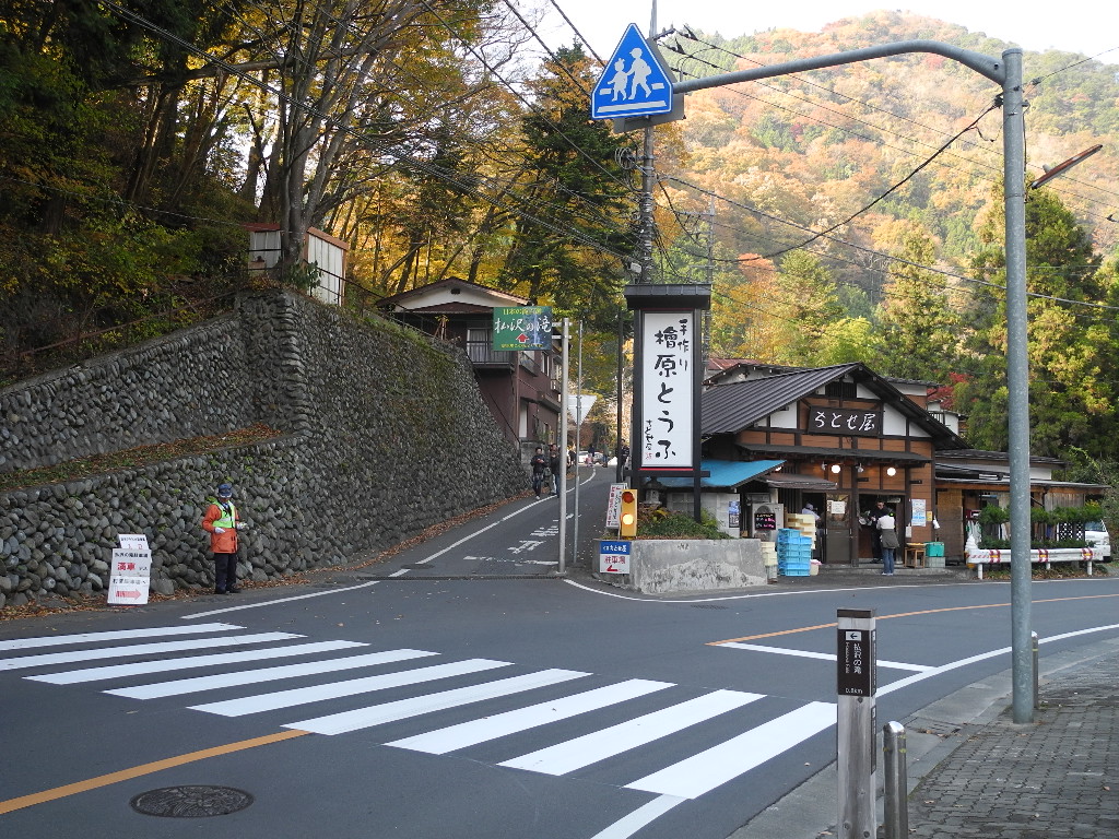 檜原村の山奥の蕎麦屋さんへ_a0158802_22252255.jpg