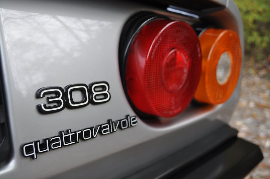 84y　Ferrari 308GTB QV_a0129711_13233950.jpg