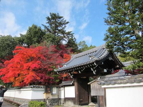 西方寺(さいほうじ)送り火に六斎念仏_a0045381_07485722.jpg