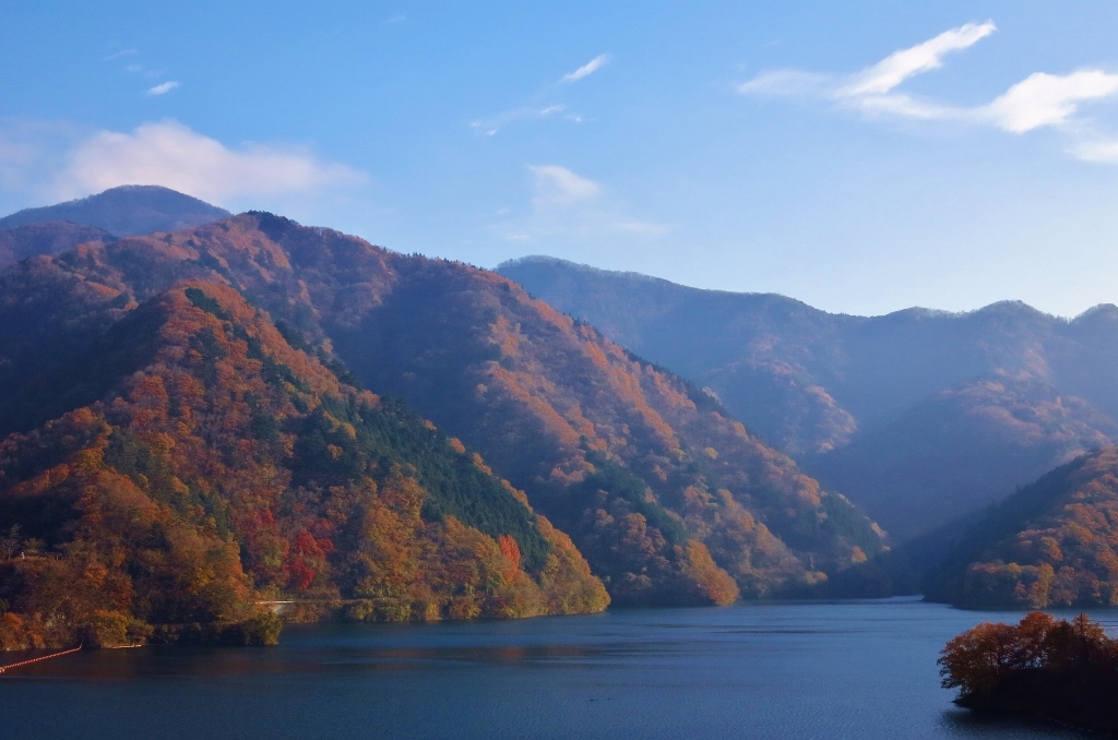 秩父の紅葉・檜原村から御岳峡谷_b0083801_02321259.jpg