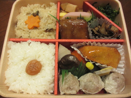 秋のかながわ味わい弁当（崎陽軒）_c0212604_4404636.jpg