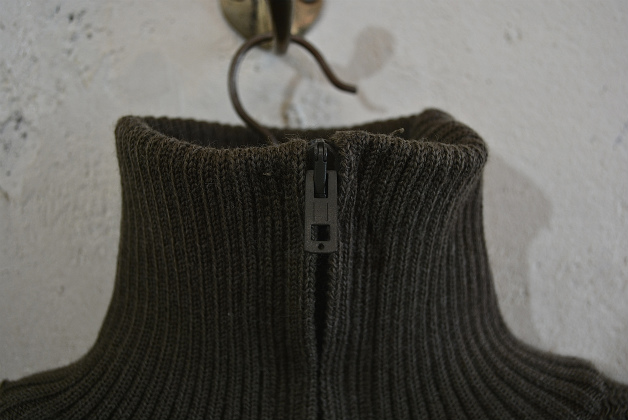 Italian army high neck half zip knit dead stock_f0226051_1464986.jpg