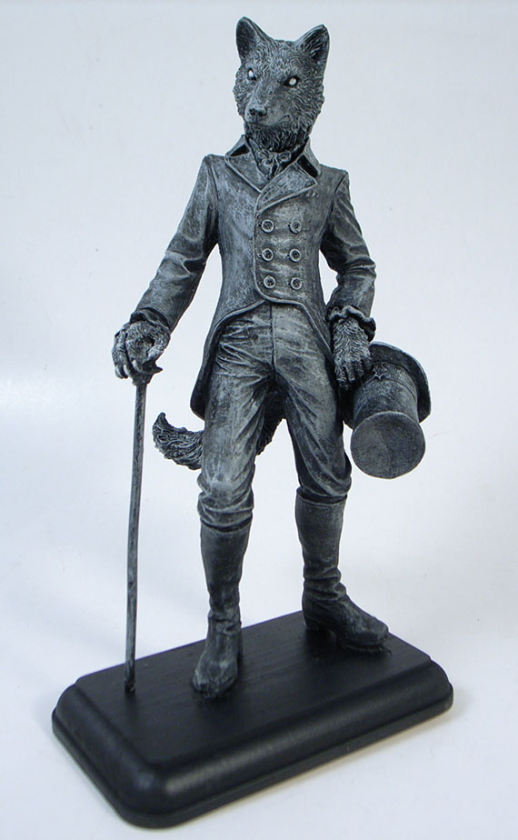 Gentleman Wolf Statue by Michael Locascio_e0118156_13222217.jpg