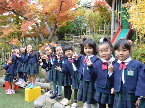 幼稚園　集合写真 