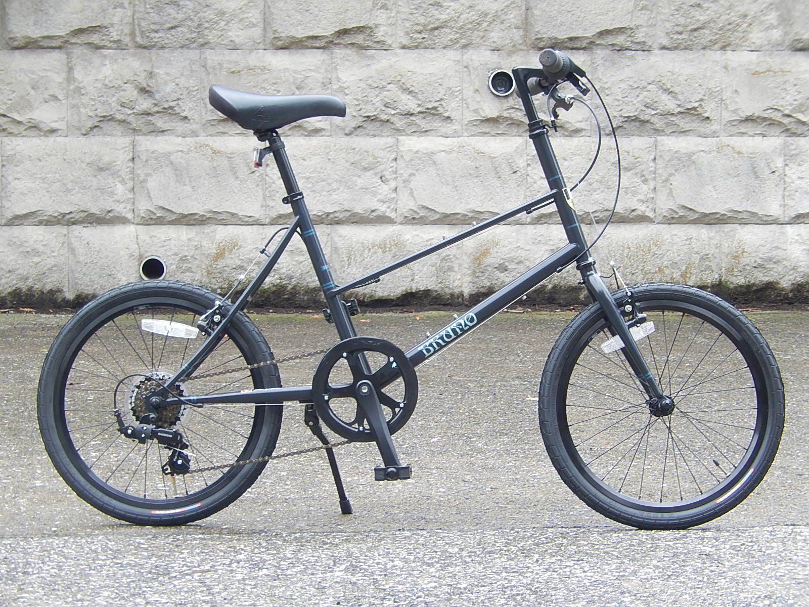 11月28日 渋谷 原宿 の自転車屋 FLAME bike前です_e0188759_1317994.jpg
