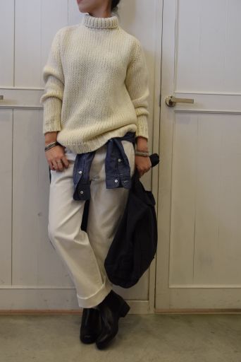 white knit 、、、、 _b0110582_18564487.jpg