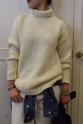 white knit 、、、、 _b0110582_1857677.jpg
