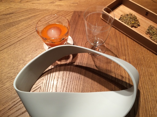 Alain Ducasse au Plaza Athénée - アランデュカス・オ・プラザ・アテネでランチ_a0231632_5482262.jpg