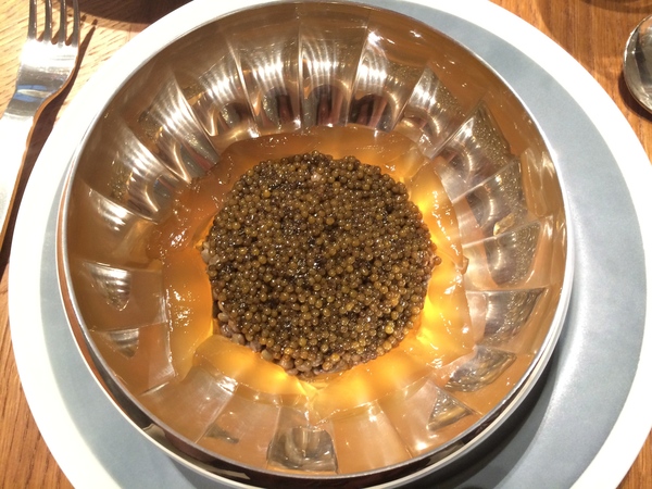 Alain Ducasse au Plaza Athénée - アランデュカス・オ・プラザ・アテネでランチ_a0231632_5593919.jpg