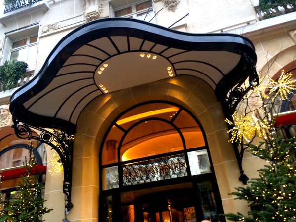 Alain Ducasse au Plaza Athénée - アランデュカス・オ・プラザ・アテネでランチ_a0231632_744366.jpg