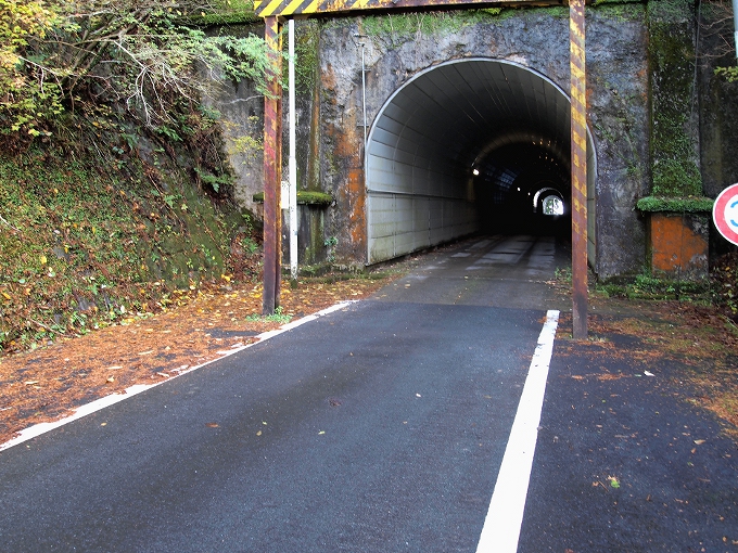 徳島の隧道_f0116479_23404640.jpg