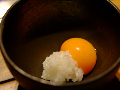 「表参道 KINTAN(金舌)の赤身肉のステーキ、肉専用黒ワイン・カーニヴォ」_a0000029_20263034.jpg