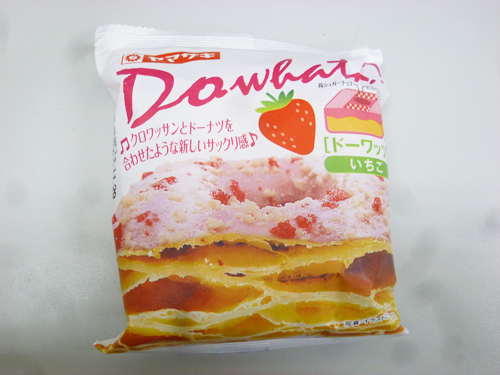 【菓子パン】ドーワッツ いちご＠ヤマザキ_c0152767_17592349.jpg