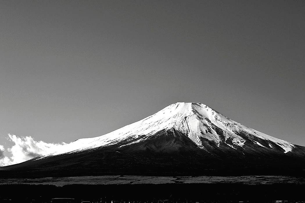 富士山 イラスト リアル イラスト画像を検索してダウンロードする