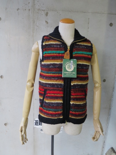 良好価格その② CANADIAN SWEATER ・・・ フル別注Rainbow ZIP KNIT VEST!★!_d0152280_21253994.jpg