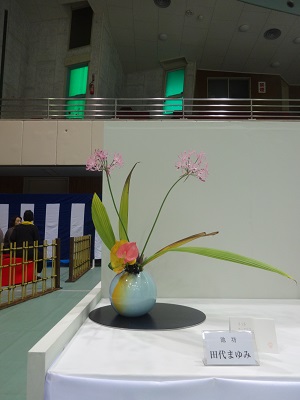 佐賀県諸流合同いけばな展 (前期)_d0195183_855224.jpg