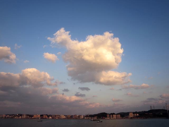 【晩秋の関門小倉旅行】晴天の関門海峡の朝_c0042960_23255726.jpg