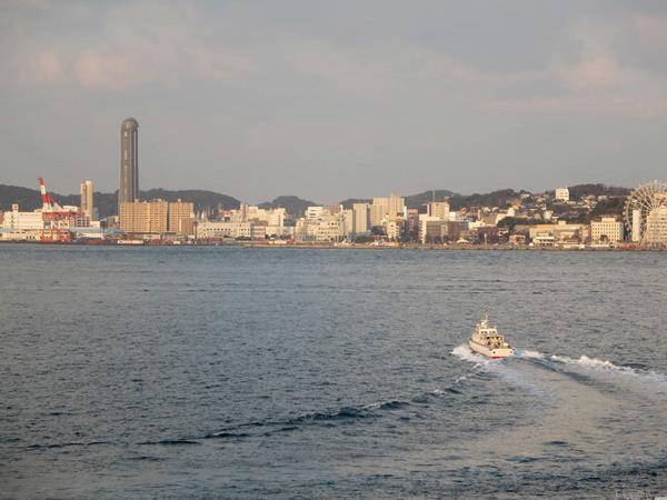 【晩秋の関門小倉旅行】晴天の関門海峡の朝_c0042960_23264068.jpg