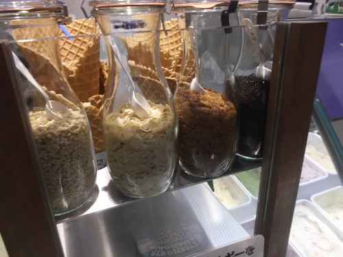 ベン&ジェリーズ 舞浜イクスピアリ店_f0076001_23232555.jpg