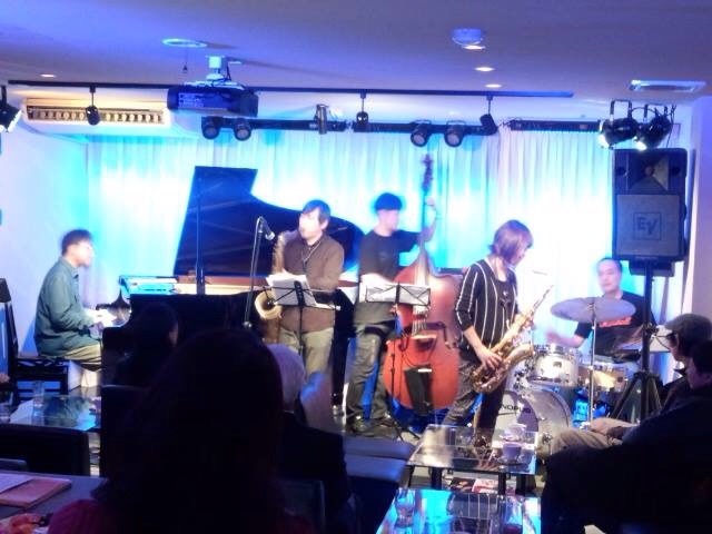 Jazzlive comin 明日からのライブ_b0115606_09344224.jpg