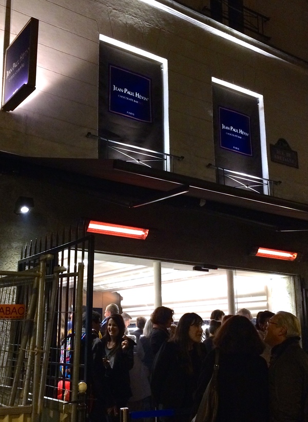 Jean-Paul Hévin \"Chocolate Bar(re)\" - ジャン=ポール・エヴァン、マレの店_a0231632_18222480.jpg