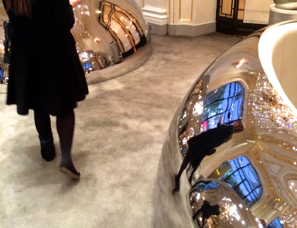 Alain Ducasse au Plaza Athénée - アランデュカス・オ・プラザ・アテネでランチ_a0231632_3224530.jpg