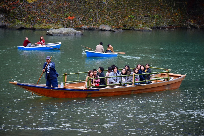 今年も凄い人出、紅葉の『嵐山』20141130_e0237645_21254048.jpg