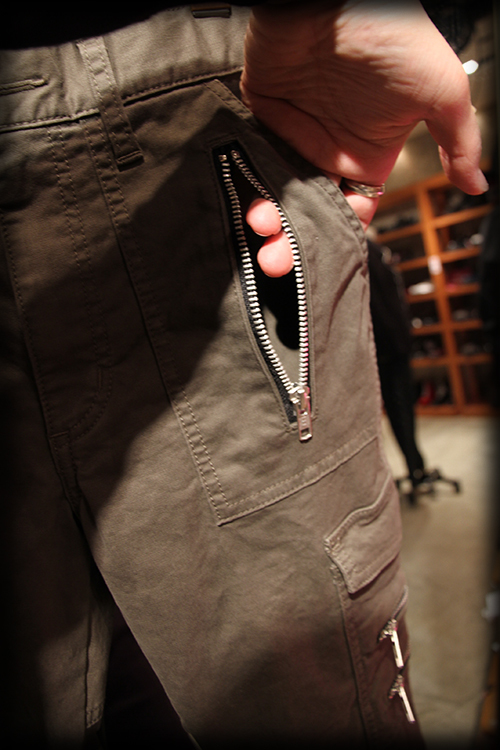 RALEIGH “GENIUS TIGHTROPE” ZIP TROUSERS入荷しました！_e0325662_19144995.jpg