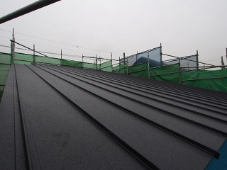 屋根板金終了_c0039501_153996.jpg