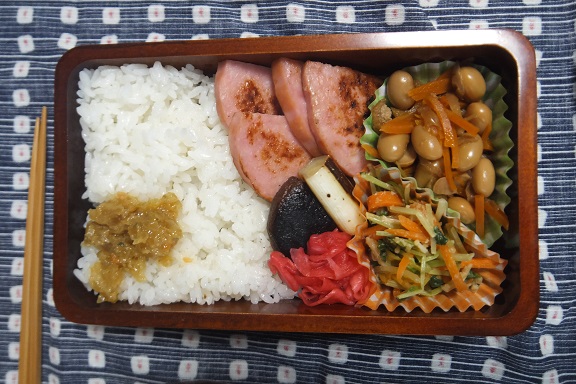 12/4　ハムステーキ弁当_a0105730_214233.jpg