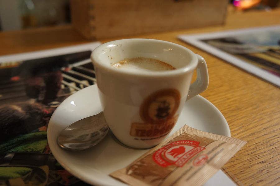 コーヒーを飲みながらフィレンツェをグルグル_f0106597_1865897.jpg