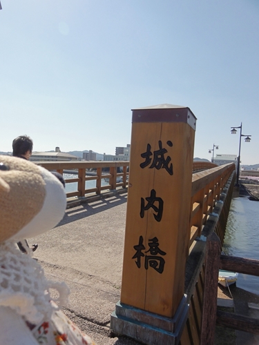 f0256400_81359.jpg