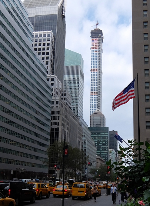 屋上までの高さではNYで一番高いビル「432 Park Ave」建設中_b0007805_20501156.jpg