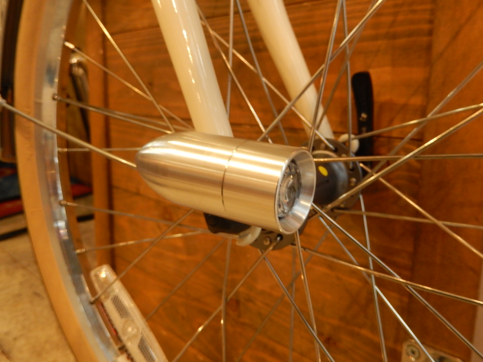 12月5日 渋谷 原宿 の自転車屋 FLAME bike前です_e0188759_1145078.jpg