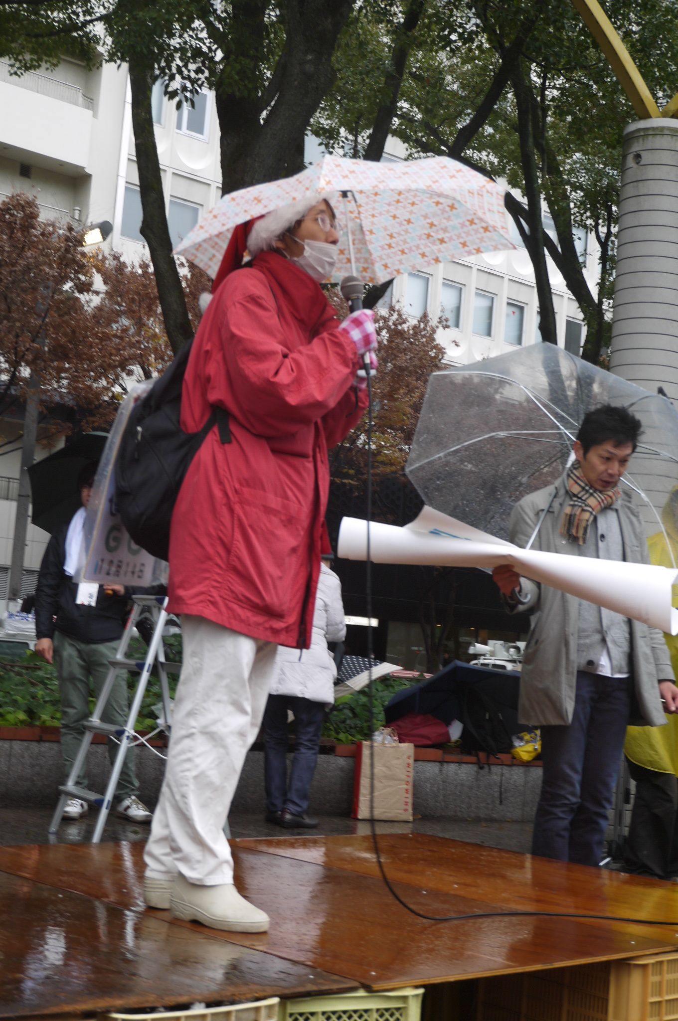 14/12/6秘密保護法反対大集会&デモに1000人(名古屋)_c0241022_2213376.jpg