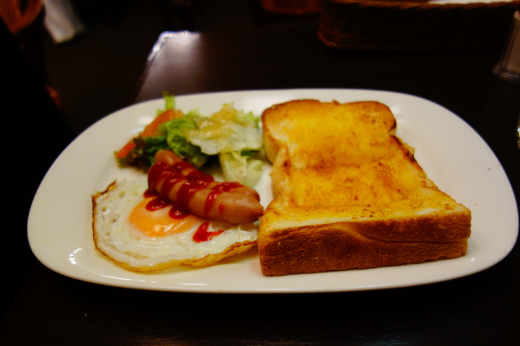 喫茶館 仏蘭西屋 銀座/喫茶店~銀座で冬服を買いに その1_a0287336_2216326.jpg
