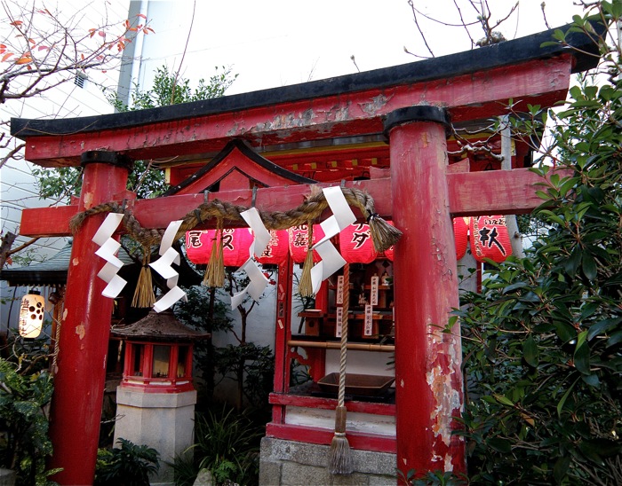 京都の三珍鳥居 番外その1 日乃出稲荷社の奴禰 ぬね 鳥居 楽餓鬼 京都の三珍鳥居 番外その1 日乃出稲荷社の奴禰 ぬね 鳥居 楽餓鬼