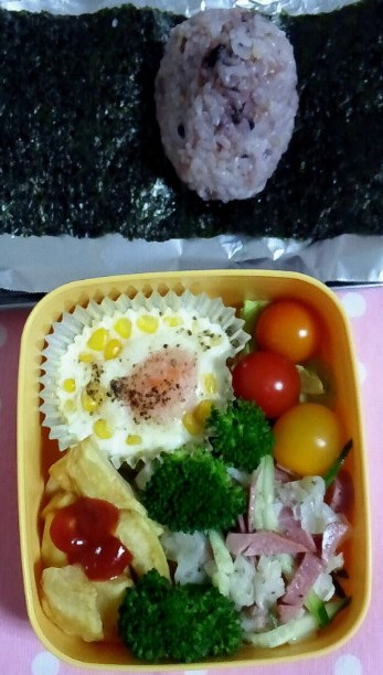 お嬢の夢応援弁当。。。牛タンと玉ねぎのマリネ弁当_a0211008_1557274.jpg