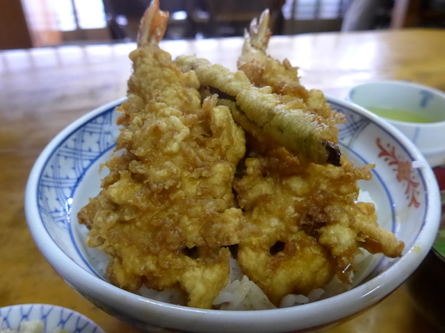 淡路町「天婦羅 八ツ手屋」へ行く。_f0232060_151084.jpg