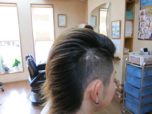 震災刈り2 ヘアーサロン エヅラ 震災刈り2 ヘアーサロン エヅラ